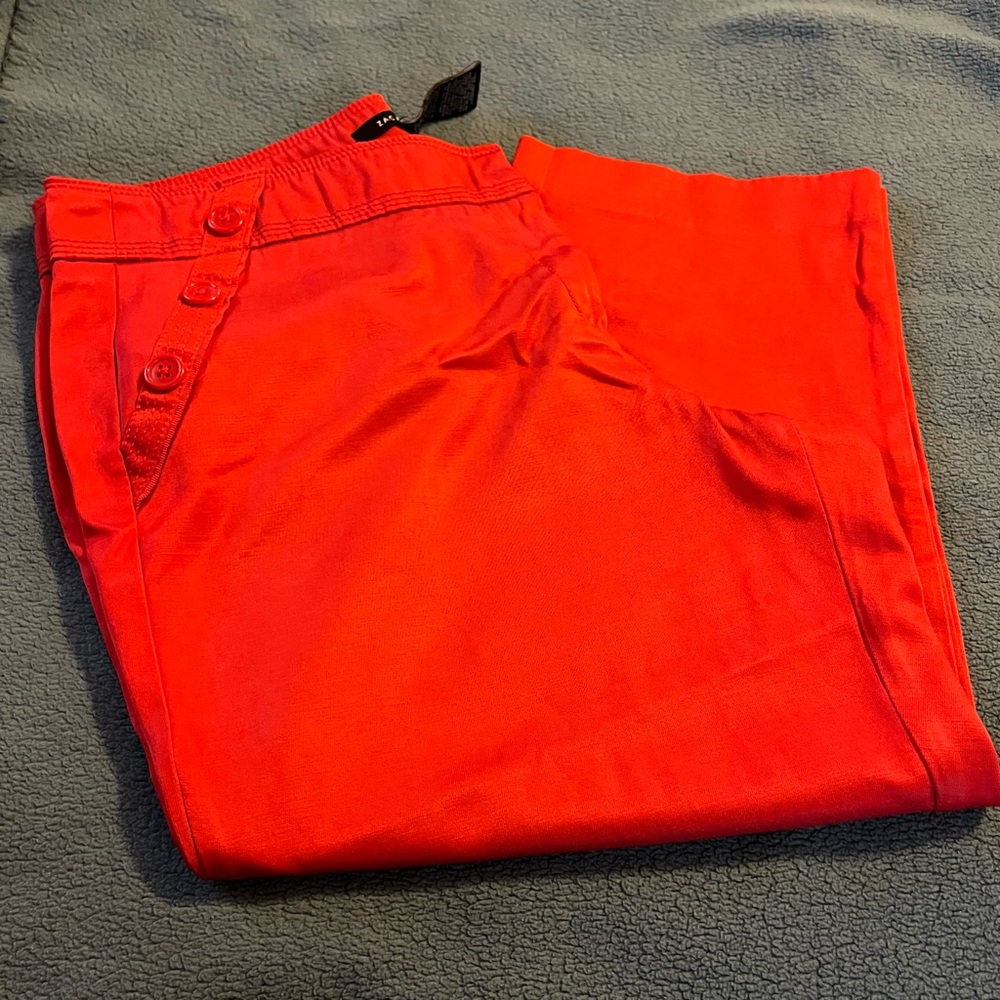 Red Capris pants size 10